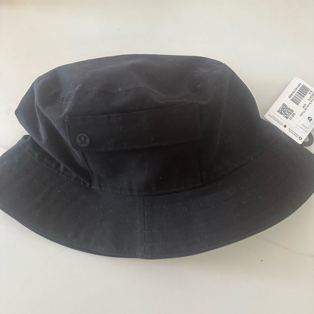 Womens lulu lemon bucket hat new with tags